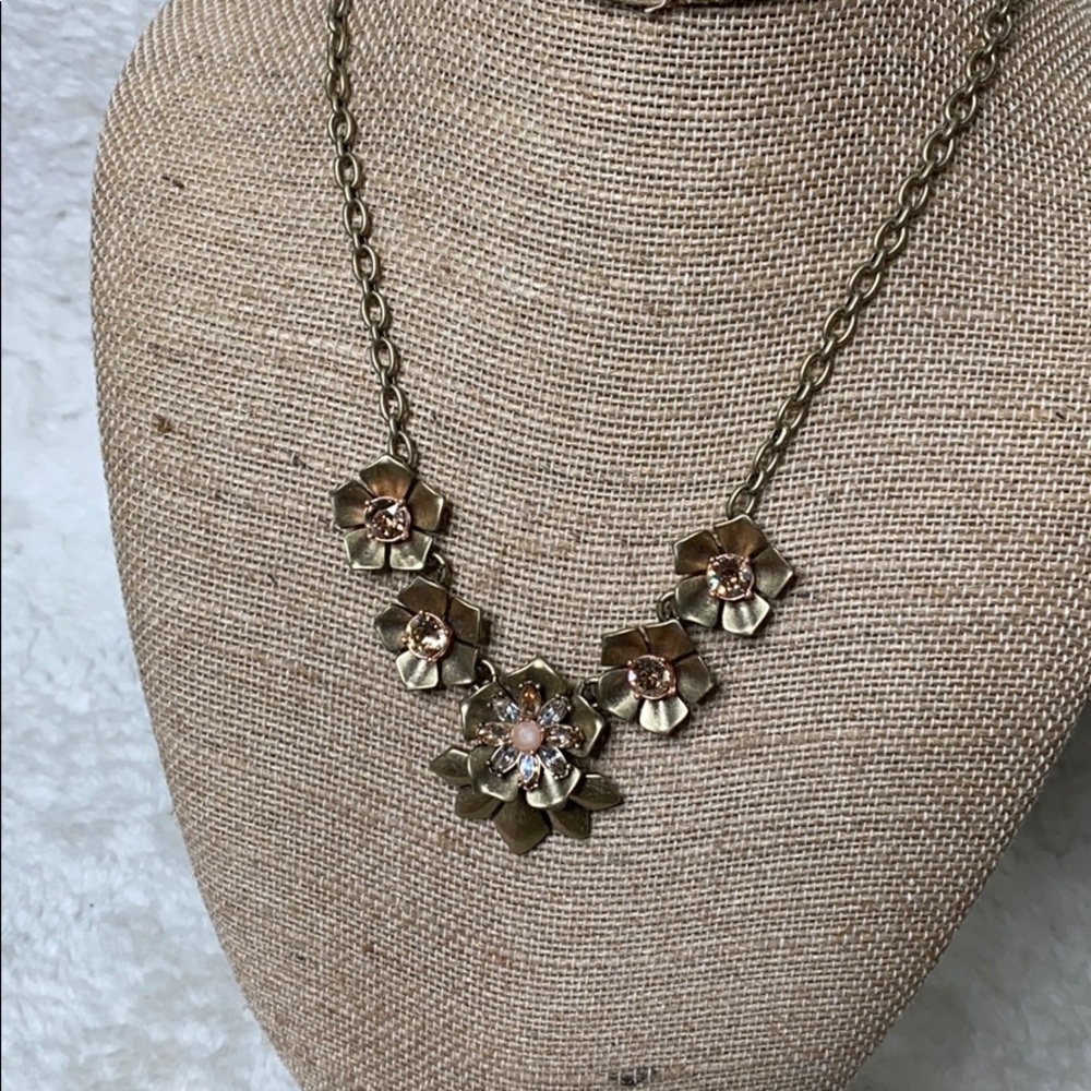 Chloe + Isabel Gardenia Necklace